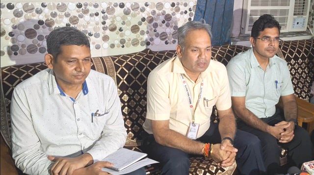 लोको पॉयलेट (क्रू) एवं ट्रेन मैनेजर को अप यार्ड रनिंग रूम में अब और बेहतर सुविधाएं।