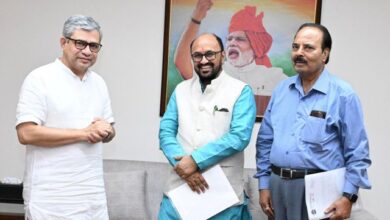 उच्च शिक्षा मंत्री योगेन्द्र उपाध्याय ने की रेल मंत्री अश्विनी वैष्णव से मुलाकात।