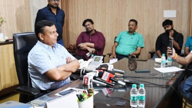 वित्त मंत्री ने रेलवे के लिए खोला पिटारा, यूपी की बल्ले बल्ले।