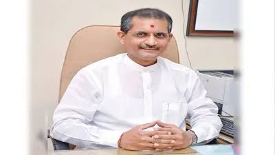 यूपीएससी के अध्यक्ष मनोज सोनी ने दिया इस्तीफा, बताया निजी कारणों के चलते दिया इस्तीफा।