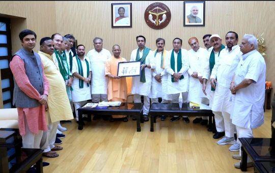 केंद्रीय मंत्री एवं आरएलडी अध्यक्ष जयंत चौधरी पहुंचे थे 5 कालिदास मार्ग।