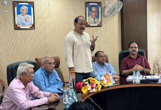 प्रधानों ने पंचायत निदेशक से अधिक बजट और ज़्यादा अधिकार देने की उठायी मांग।