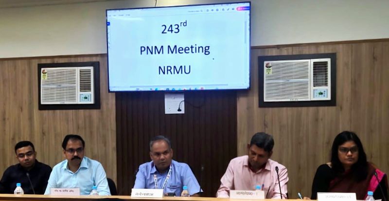 उत्तर रेलवे प्रशासन एवं यूनियन के मध्य कर्मचारी हितों पर हुई गहन मंत्रणा।