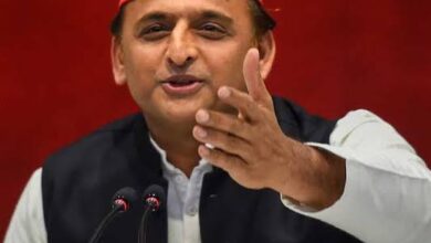 सपा अध्यक्ष अखिलेश यादव ने X पर लिखा भाजपा की ‘स्टूल किट’ की किट-किट से जनता परेशान हैं।