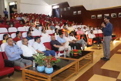 आरडीएसओ में मानसिक स्वास्थ्य के जागरूकता पर सेमिनार।