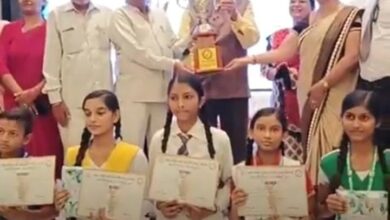 टी0 डी 0गर्ल्स इंटर कॉलेज ने चल वैजंती अपने-अपने नाम किया।