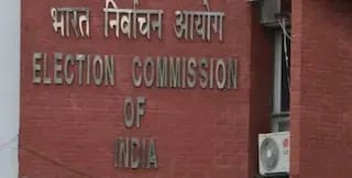 चुनाव आयोग ने सोशल मीडिया का लिया संज्ञान, अधिकारियों को दिया कड़ा एक्शन लेने का निर्देश।