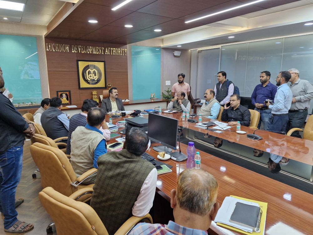 एलडीए ने महानगर, जानकीपुरम व गुड़म्बा में 03 अवैध निर्माण सील किये।