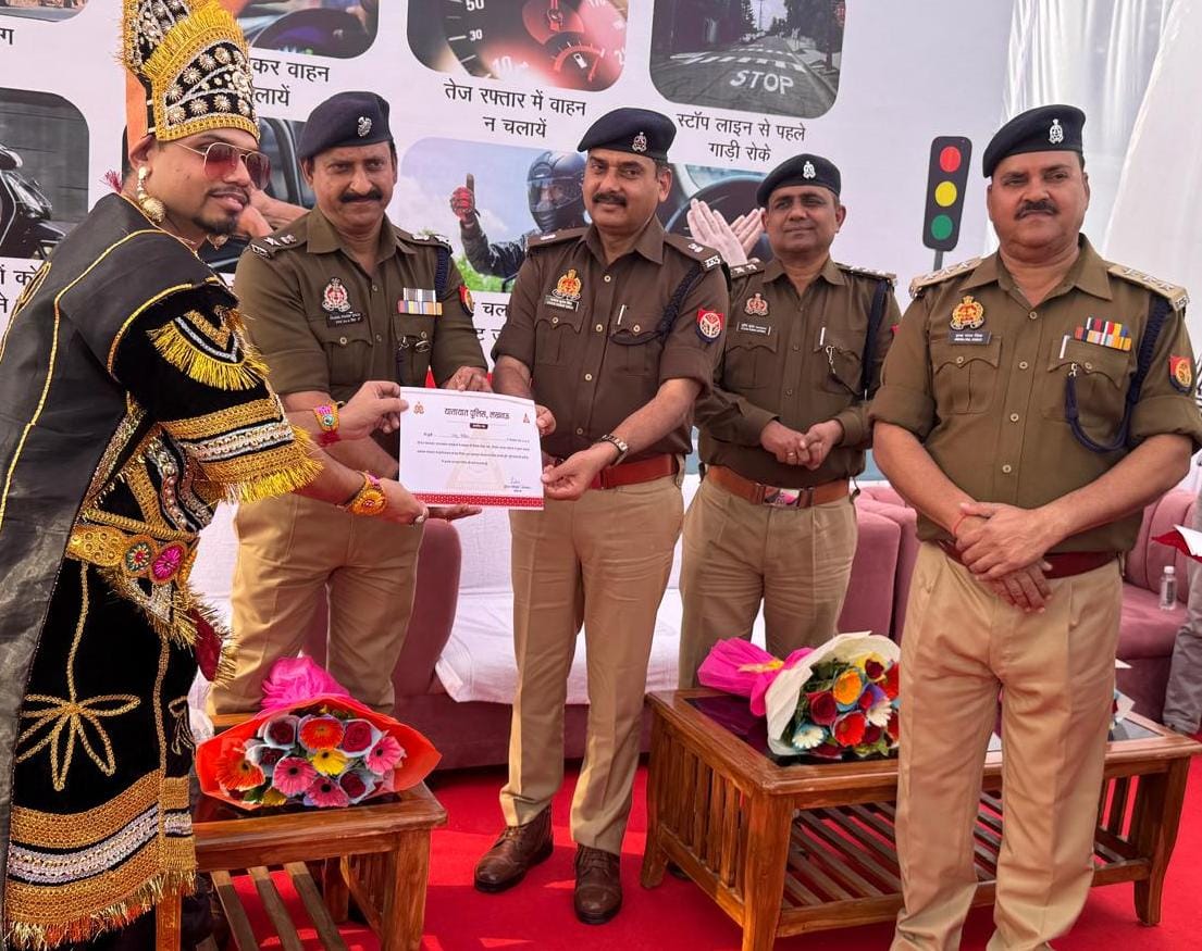 रिजर्व पुलिस लाइन्स में हुआ यातायात माह नवम्बर-2024 का समापन।