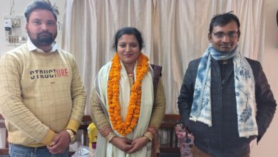 राज्य अध्यापक पुरस्कार के लिए चयनित होने पर शिक्षकों और साहित्यकारों ने डॉ. दीपा द्विवेदी को दी बधाई।