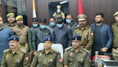 एटीएम मशीन में छेड़खानी कर लोगों का कैश, एक पट्टी के जरिए लूटने वाले 5 शातिर चोर हुए गिरफ्तार।