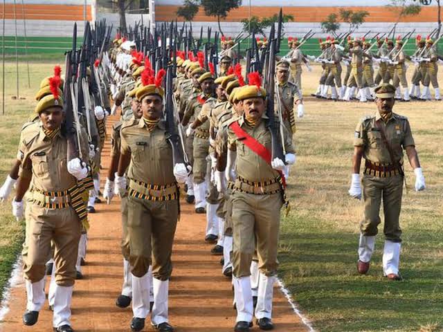 लखनऊ: उत्तर प्रदेश में होमगार्ड के 44,000 पदों पर भर्ती होने की संभावना। लखनऊ: उत्तर प्रदेश में होमगार्ड के 44,000 पदों पर भर्ती होने की संभावना।