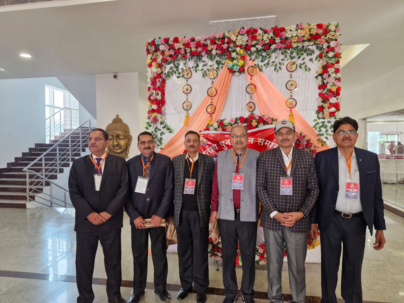 81-82 बैच के उप निरीक्षकों का भव्य पुनर्मिलन समारोह संपन्न।