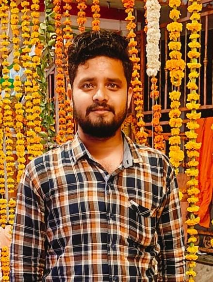 पी डबल्यू डी विभाग का इंजीनियर रहस्यमय तरीके से लापता परिजनों को नहर के किनारे मिली उसकी स्कूटी।