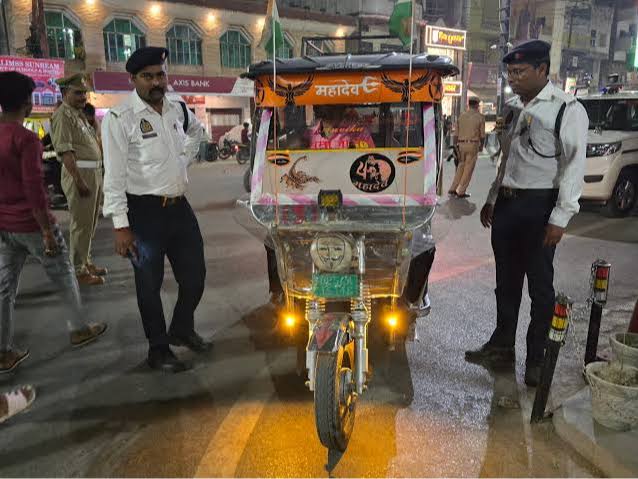 अनधिकृत ई रिक्शा और ऑटो के खिलाफ 30 अप्रैल तक चलेगा अभियान।