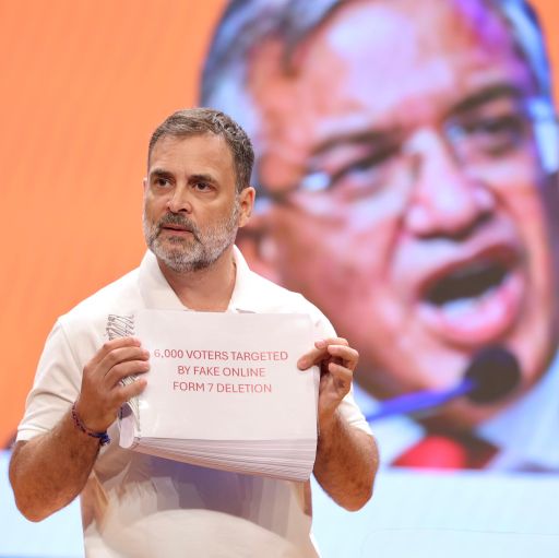 राहुल गांधी का सरकार और चुनाव आयोग पर बड़ा हमला।