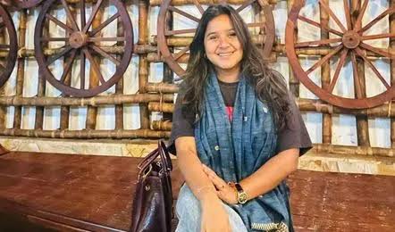 असम में ACS अधिकारी नूपुर बोरा के घर छापेमारी, करोड़ों की संपत्ति जब्त।